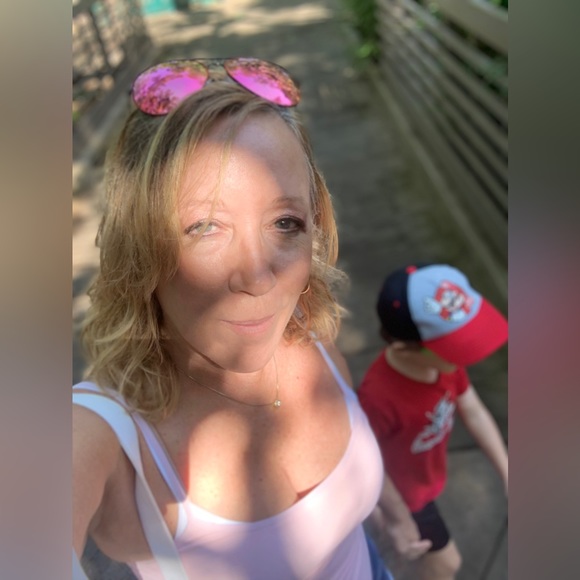 Meet your Posher, Denise - Picture 4 of 4